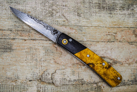 Hand-forged Slipjoint / Pattern-welded blade with wrought iron cladding / Bog Oak & Boxwood Burl Handle / UK Legal