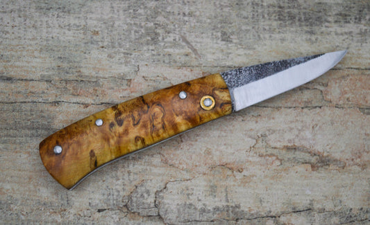 Hand-forged Slipjoint Puukko / Heavy Duty Folding Knife / Sheffcut Carbon Steel blade with Stabilized Holly Burl Scales / UK Legal Pocketknife