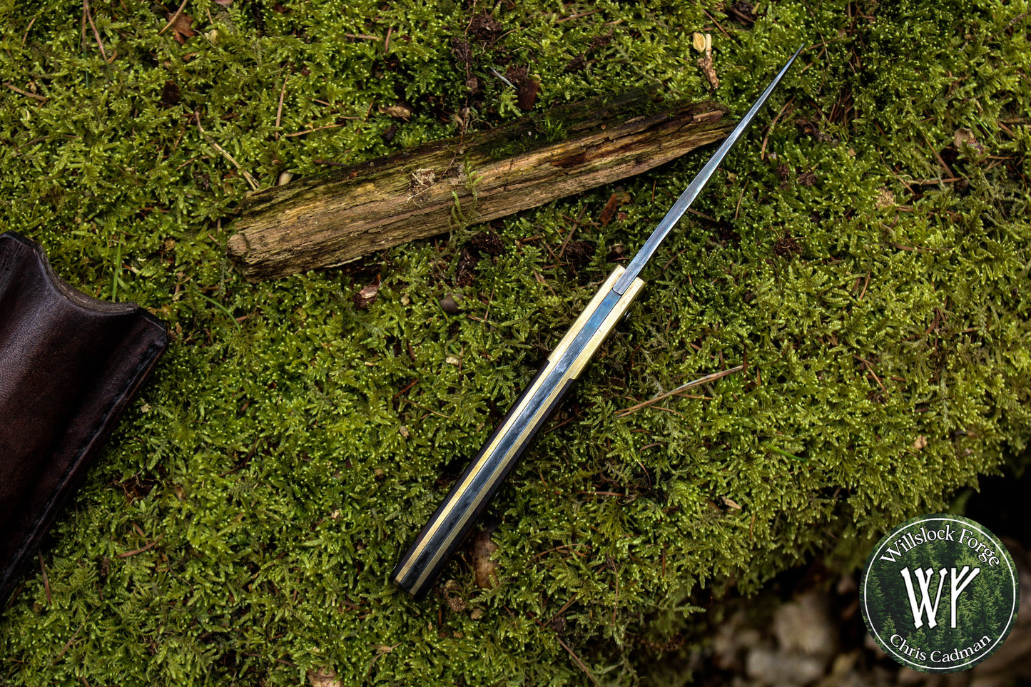 Hand-forged slipjoint folding knife / Pattern-welded Go-Mai Damascus blade / UK Legal / Antiqued Brass & Desert Ironwood Handle