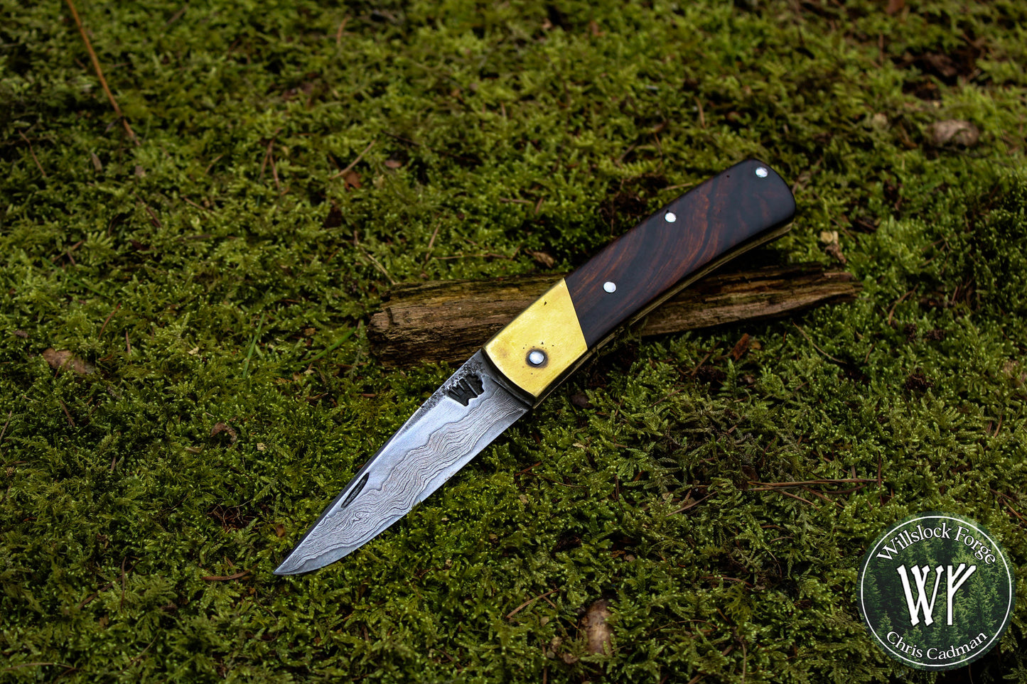 Hand-forged slipjoint folding knife / Pattern-welded Go-Mai Damascus blade / UK Legal / Antiqued Brass & Desert Ironwood Handle