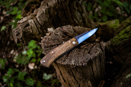 Hand-forged Folding Knife / 1084 Carbon Steel with English Oak / Heavy duty slipjoint / Non-locking UK Legal Carry
