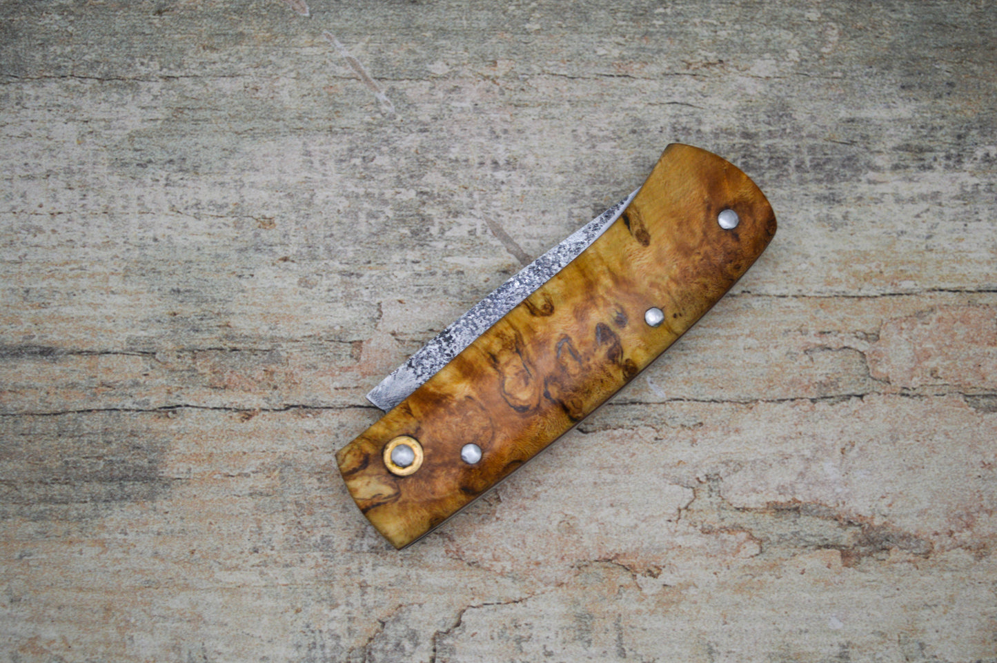 Hand-forged Slipjoint Puukko / Heavy Duty Folding Knife / Sheffcut Carbon Steel blade with Stabilized Holly Burl Scales / UK Legal Pocketknife
