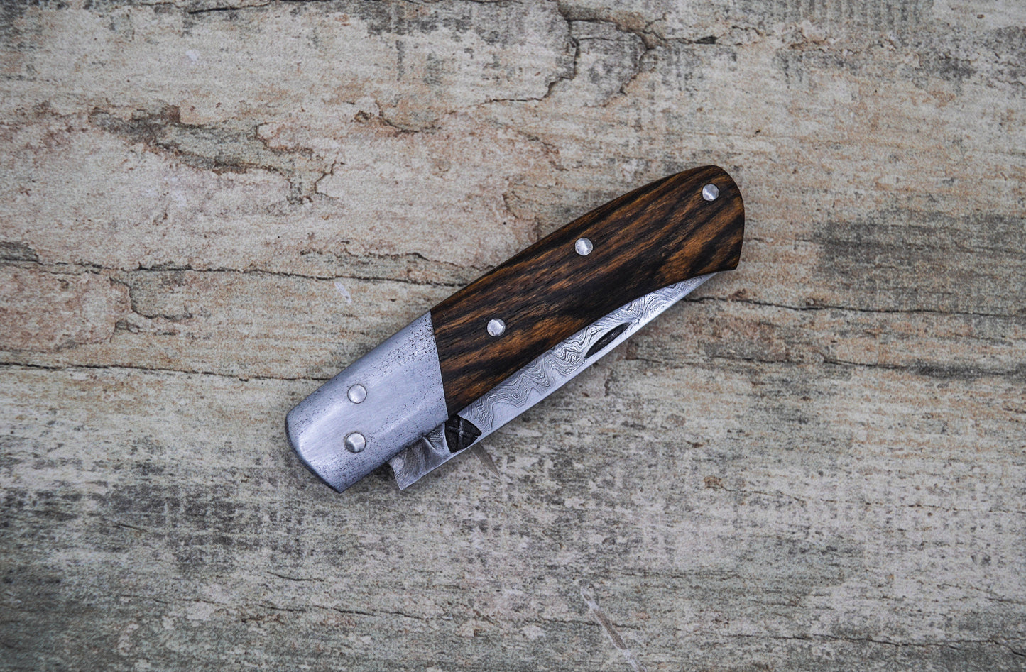 Hand-forged Folding Knife / Pattern-welded blade / Wrought Iron bolsters & Bocote Scales / Heavy duty slipjoint / Non-locking UK Legal Carry