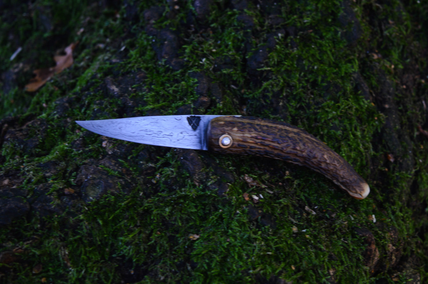 Primitive Mountain Man Friction Folder / Wrought Iron San Mai Blade / Stag handle / UK Legal Carry