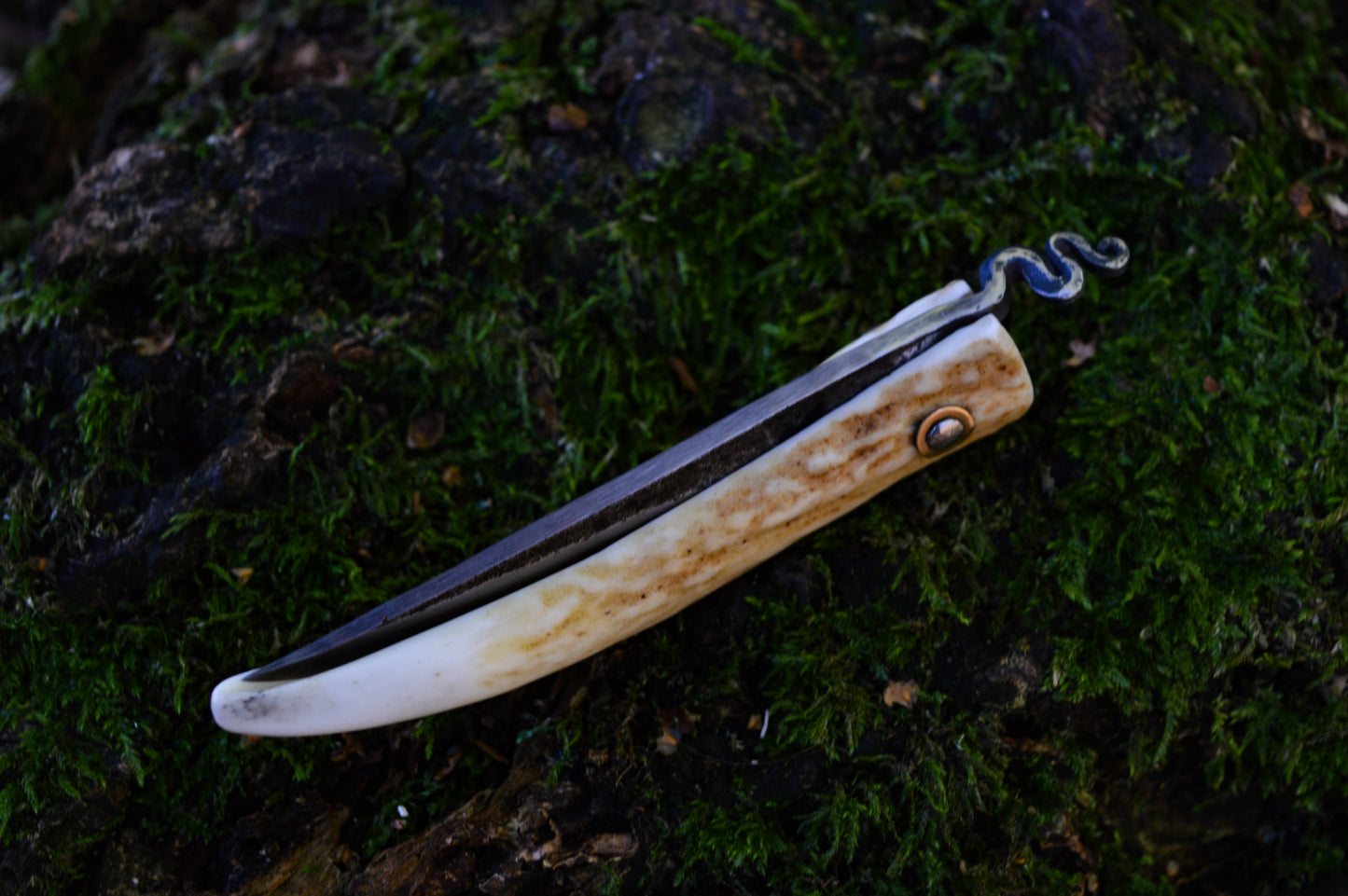 Hand-forged Viking Friction Folder / 15n20 Blade / Stag Antler Handle / UK Legal Pocket Knife