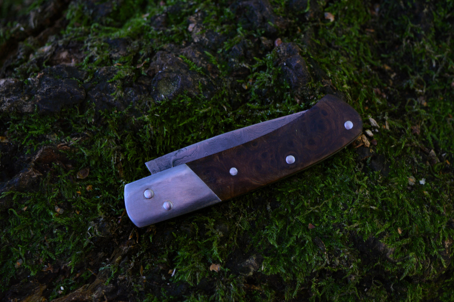 Hand-forged Folding Knife / Pattern-welded blade / Wrought Iron bolsters & Bocote Scales / Heavy duty slipjoint / Non-locking UK Legal Carry