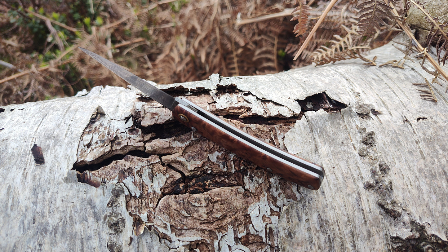 Hand-forged Slipjoint / Pattern-Welded San Mai blade with Thuya Burl Scales / UK Legal Pocketknife