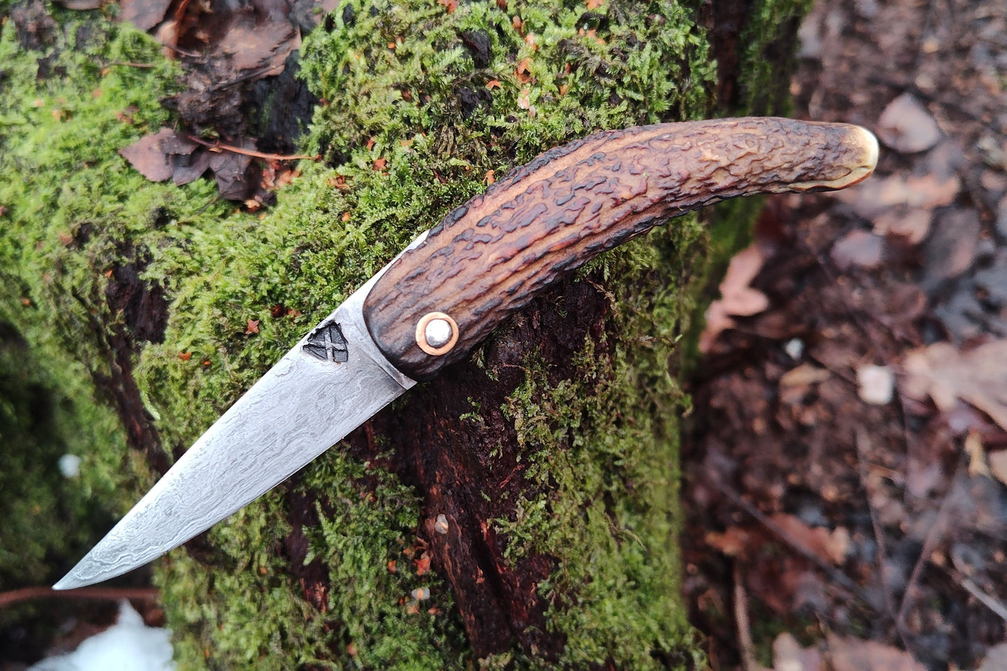 Primitive Mountain Man Friction Folder / Wrought Iron San Mai Blade / Stag handle / UK Legal Carry