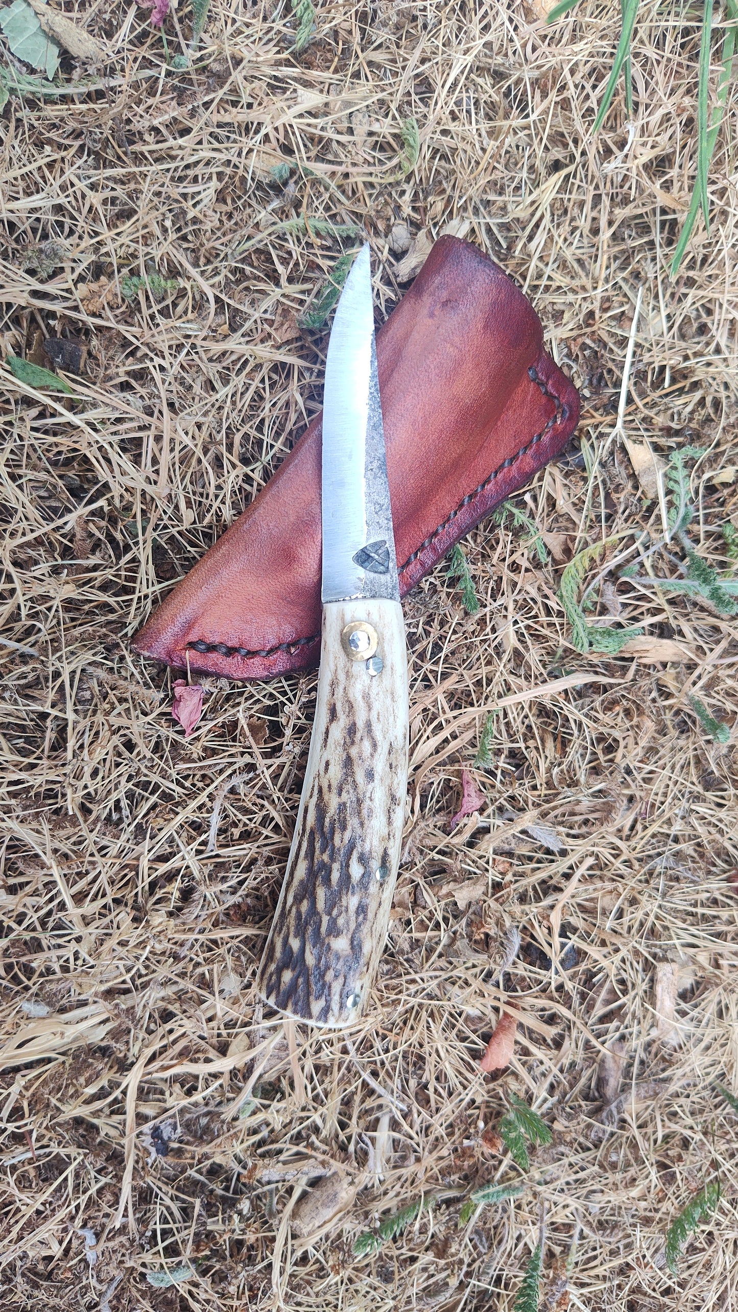 Hand-forged Friction Folder  / 26c3 Carbon Steel blade / Stag Antler Handle / UK Legal Carry