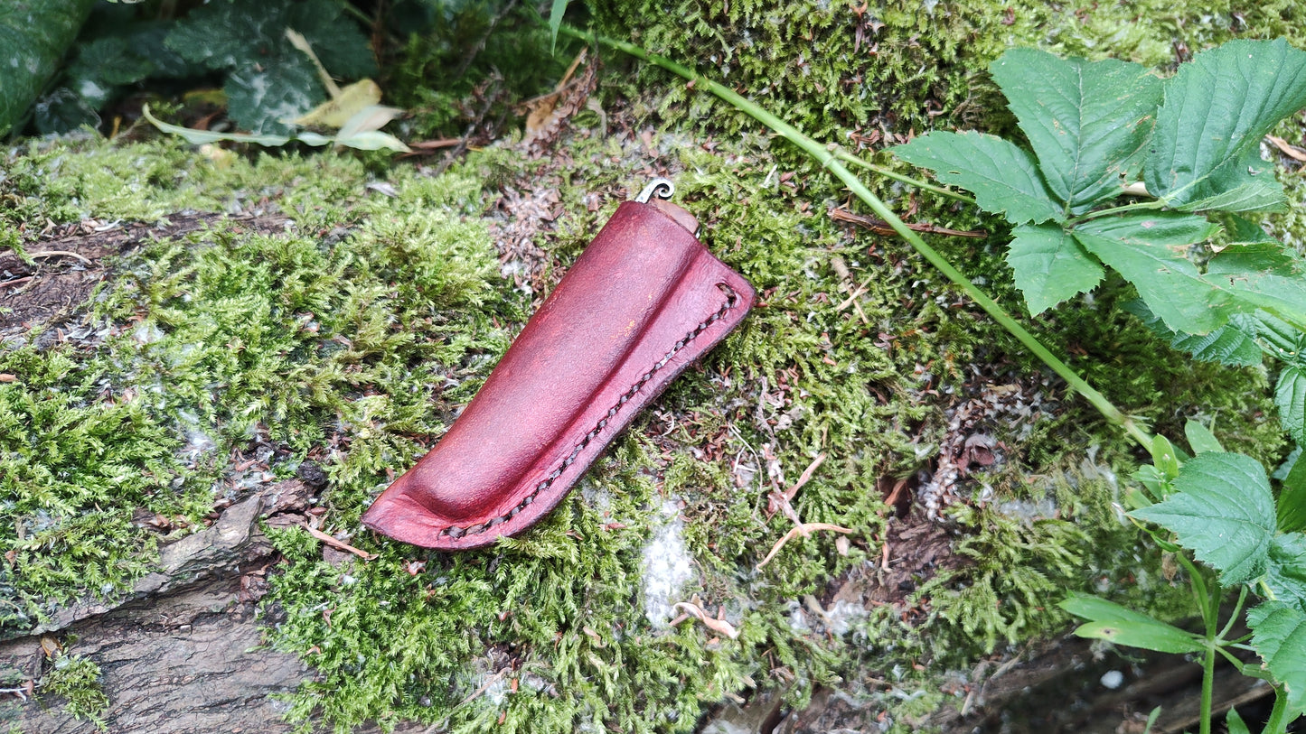 Hand-forged Friction Folder / Pattern-Welded San Mai blade with Oak Burl Scales / UK Legal Pocketknife
