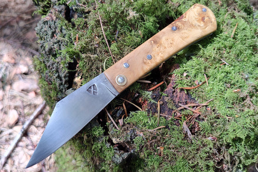 Hand-forged slipjoint folding knife / Boxwood burl handle / Non-locking UK Legal Carry