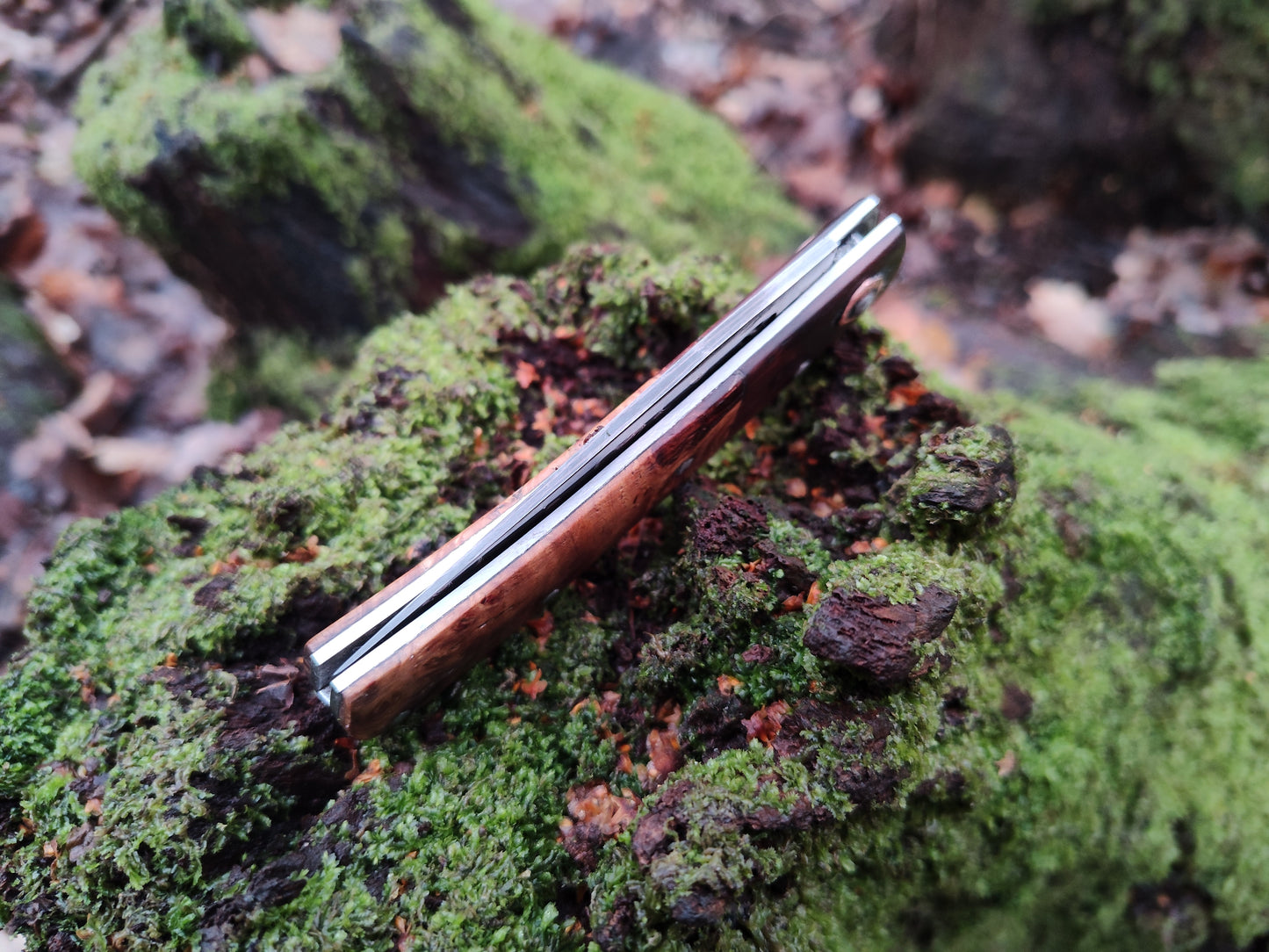 Hand-forged Slipjoint / Raindrop Copper Damascus Blade / Stainless Steel Liners, Bog Yew bolsters & Oak Burl Scales / UK Legal Pocket Knife