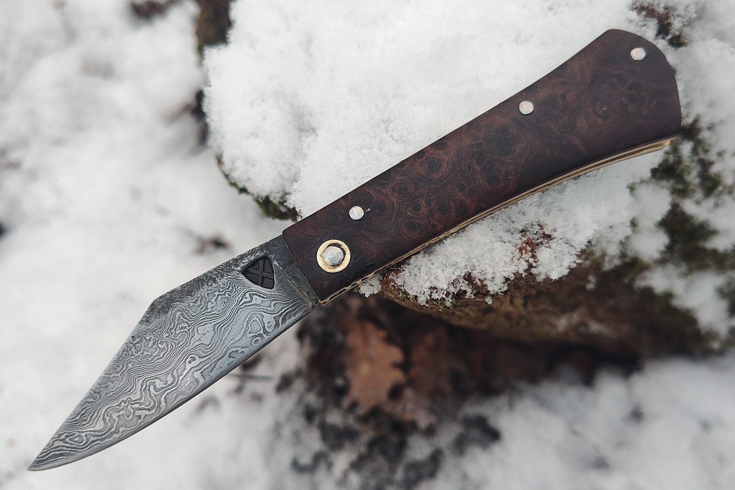 Hand-forged slipjoint folding knife / Pattern-welded Damascus blade / UK Legal / Antiqued Brass & Elm Burl Handle