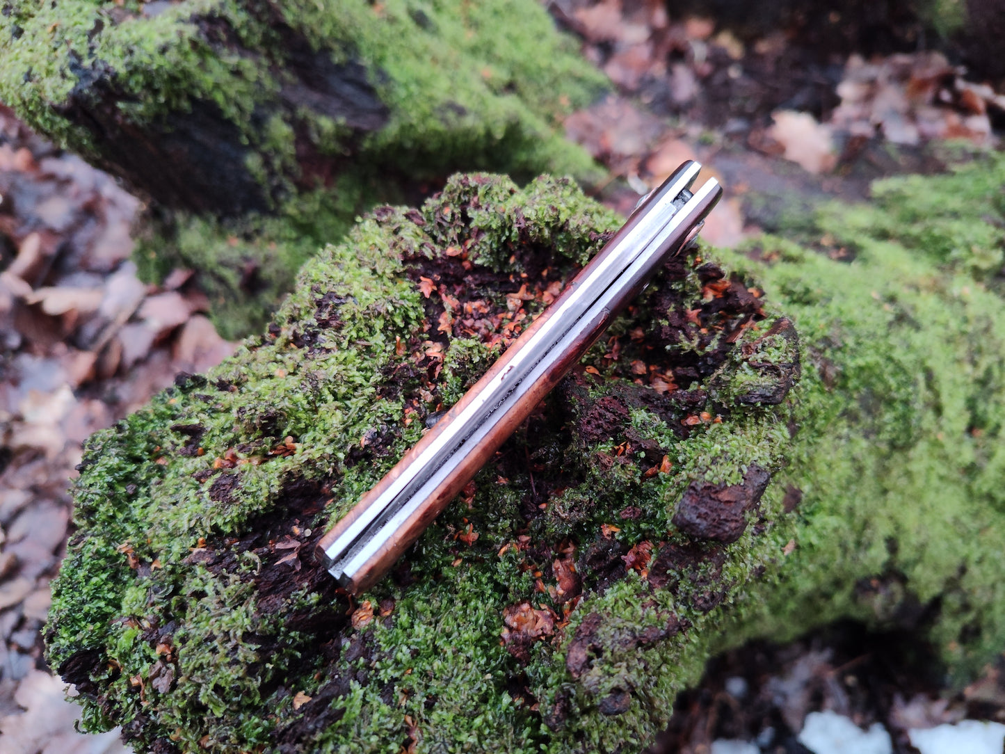 Hand-forged Slipjoint / Raindrop Copper Damascus Blade / Stainless Steel Liners, Bog Yew bolsters & Oak Burl Scales / UK Legal Pocket Knife