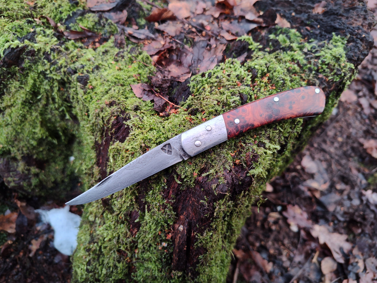 Hand-forged Go-Mai Damascus slipjoint / 1084, Damascus & Antique Wrought Iron Blade with Yew Burl Scales